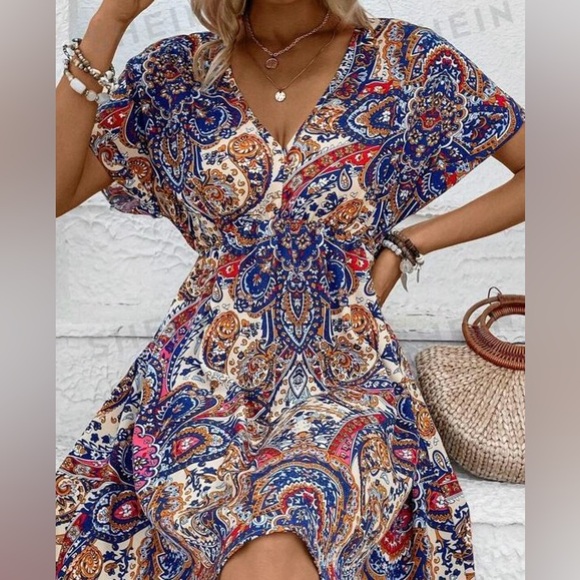 Paisley Print Batwing Sleeve Ruffle Hem Dress - Picture 4 of 8